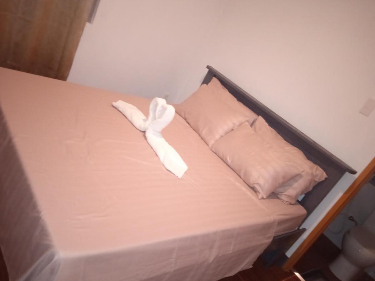 Bed and Breakfast Sarah'S Garden Bnb & Spa Clarin  Екстер'єр фото