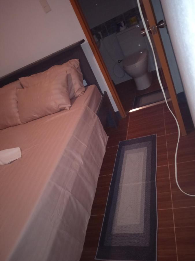 Bed and Breakfast Sarah'S Garden Bnb & Spa Clarin  Екстер'єр фото