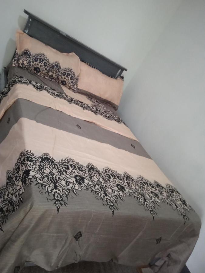 Bed and Breakfast Sarah'S Garden Bnb & Spa Clarin  Екстер'єр фото