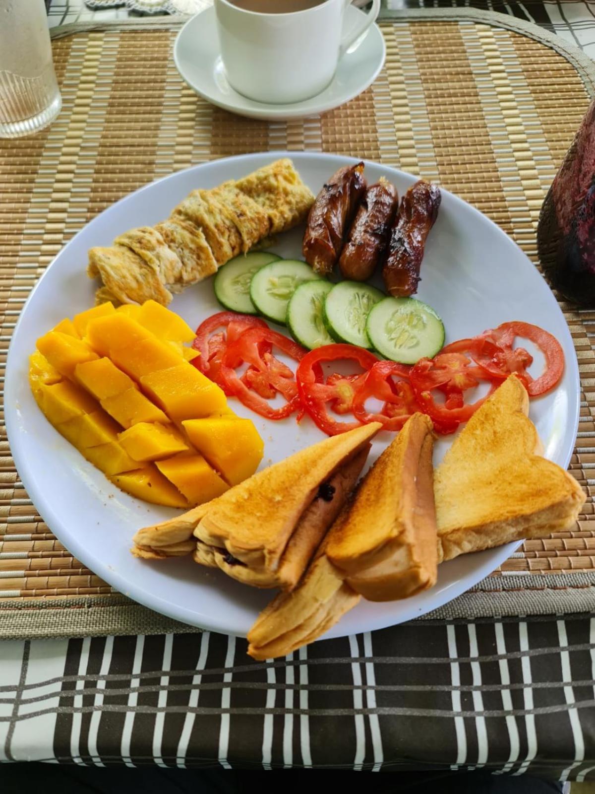 Bed and Breakfast Sarah'S Garden Bnb & Spa Clarin  Екстер'єр фото