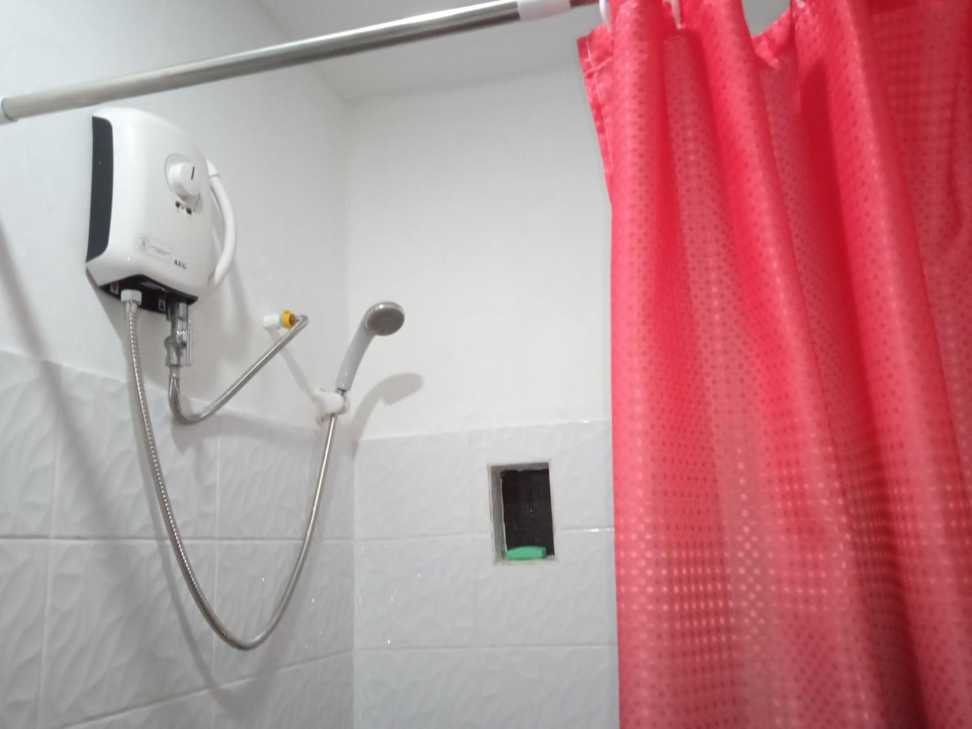 Bed and Breakfast Sarah'S Garden Bnb & Spa Clarin  Екстер'єр фото