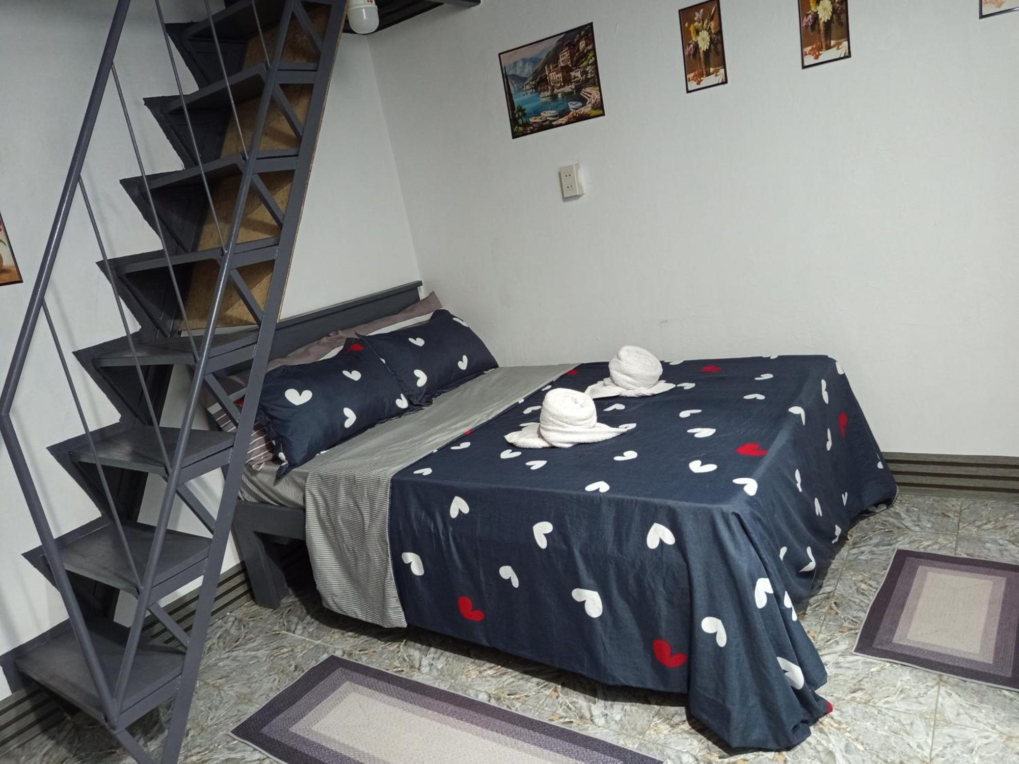 Bed and Breakfast Sarah'S Garden Bnb & Spa Clarin  Екстер'єр фото